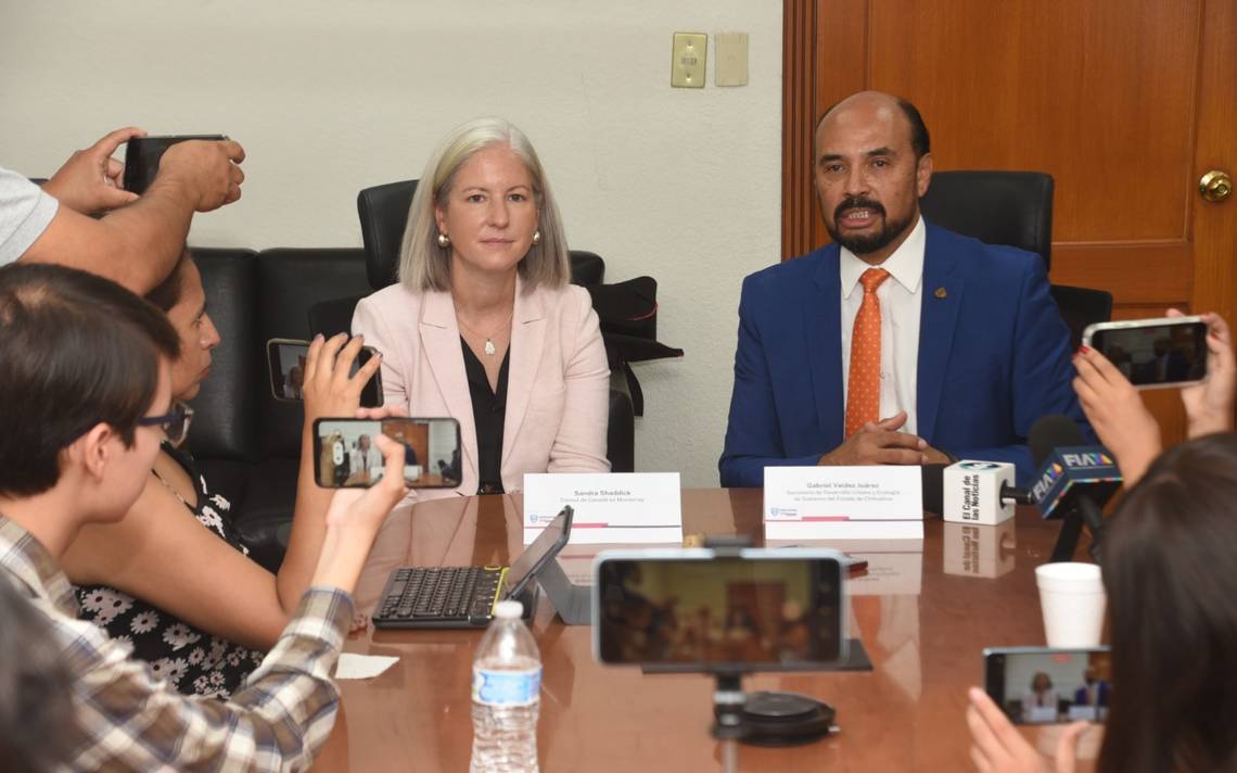 Canadian Consul meets with Secretary of Urban Development;  solve priority problems – El Heraldo de Chihuahua