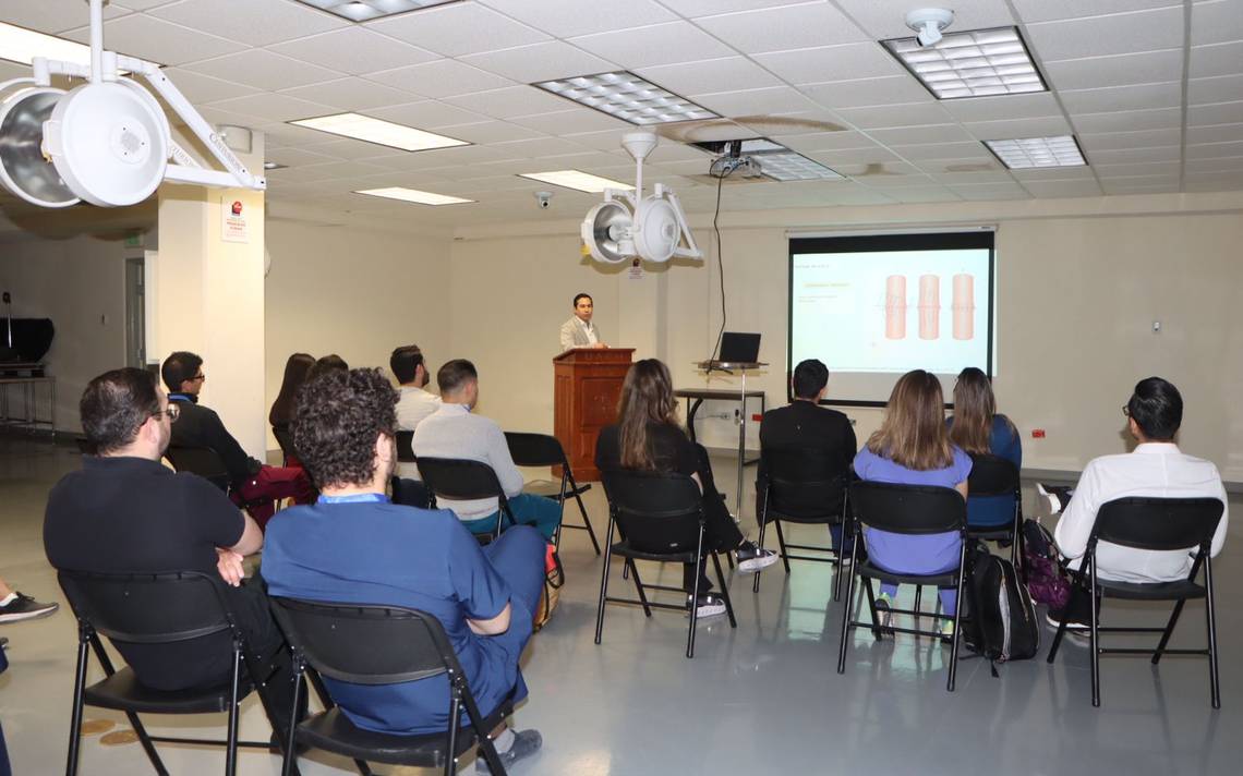 Rezydenci medycyny i nauk biomedycznych na UACH są szkoleni w zakresie technik mikroszycia – El Heraldo de Chihuahua