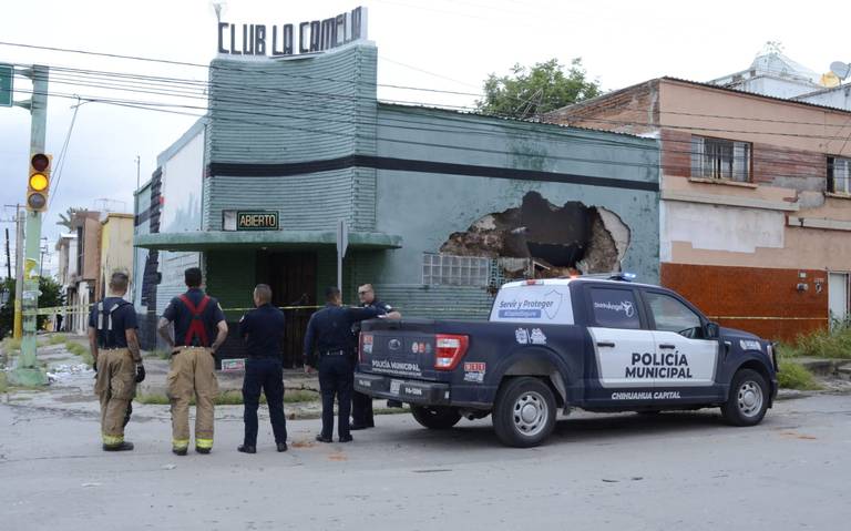 Se derrumba muro del bar La Camelia en la colonia Obrera - El Heraldo de  Chihuahua | Noticias Locales, Policiacas, de México, Chihuahua y el Mundo